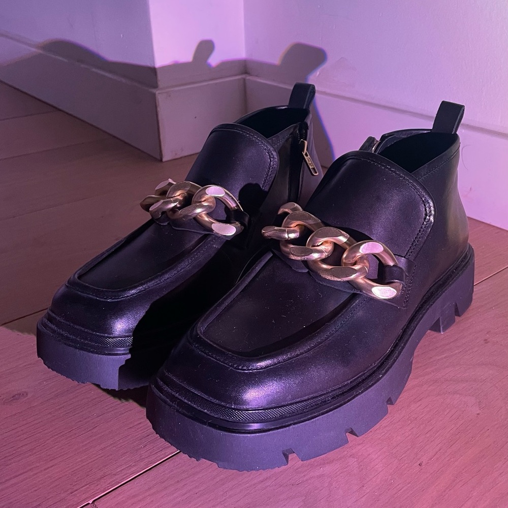 Black Leather Chunky Loafers with Gold Chain
